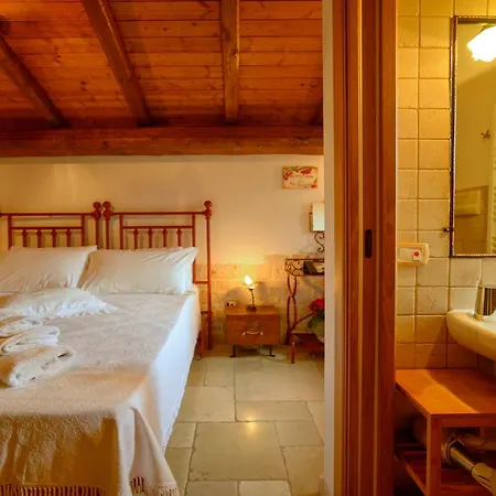 Πανσιόν La Maison - Tenuta Colavecchio 4*