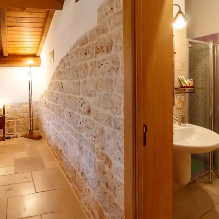 Πανσιόν La Maison - Tenuta Colavecchio 4*