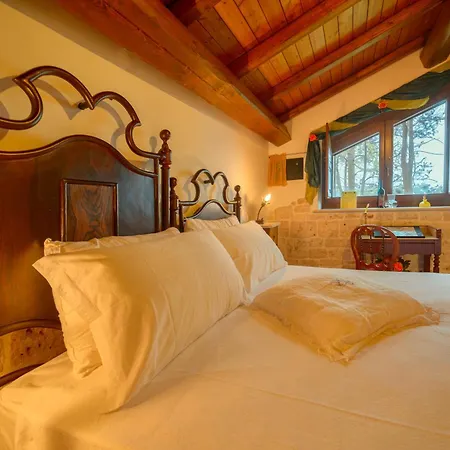 La Maison - Tenuta Colavecchio 4* Putignano