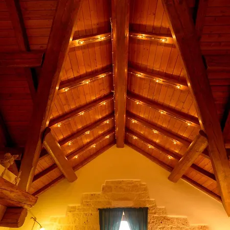 La Maison - Tenuta Colavecchio 4*