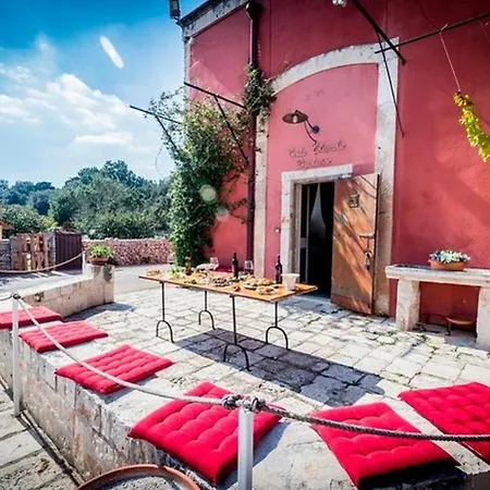 La Maison - Tenuta Colavecchio * Putignano