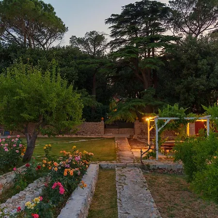 Pensión La Maison - Tenuta Colavecchio Putignano