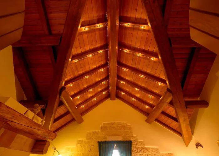 La Maison - Tenuta Colavecchio 4*